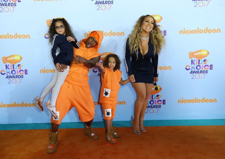 Mariah Carey ja Nick Cannon koos lastega. REUTERS/Mike Blake
