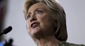 New York Times asus Clintonit toetama