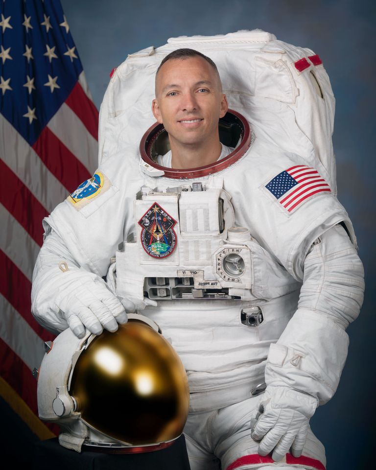 Paavst Franciscus kontakteerus Rahvusvahelises Kosmosejaamas (ISS) missioonil olevate astro- ja kosmonautidega. Pildil astronaut Randy Bresinik