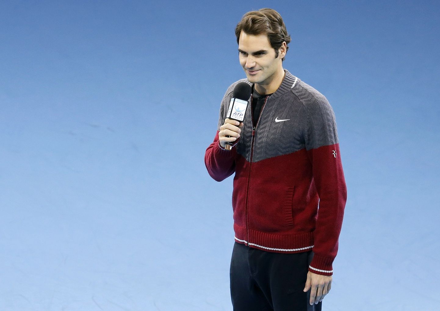 Roger Federer teatas pettunud Londoni publikule, et ei saa aastalõputurniiri finaalis mängida.