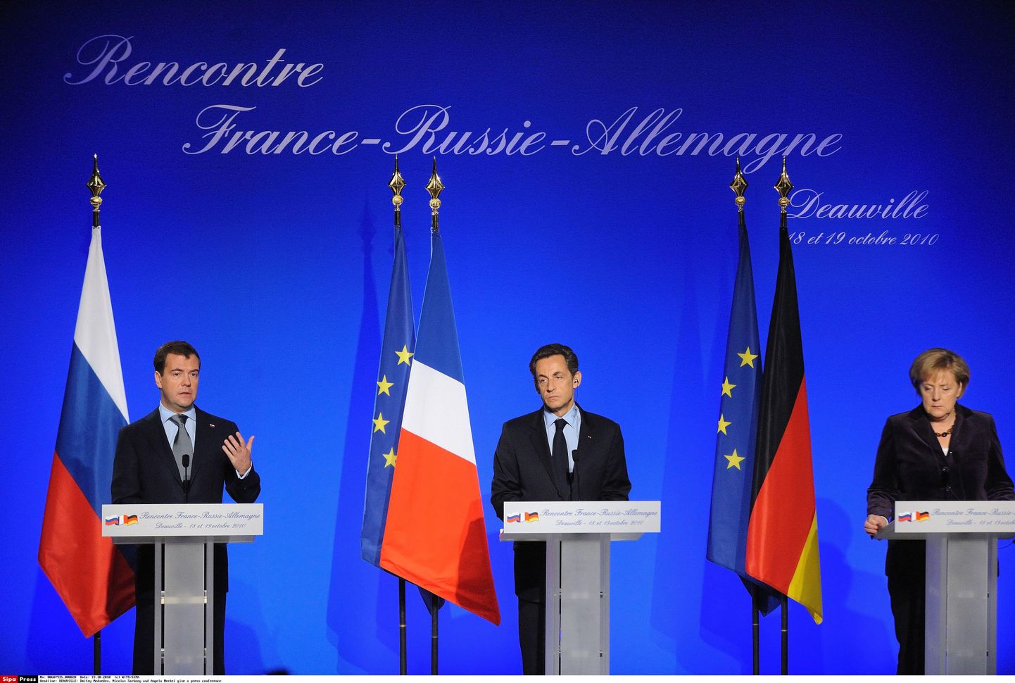 Prantsusmaa lubas tippkohtumisel Venemaale 2025. aastaks viisavabadust