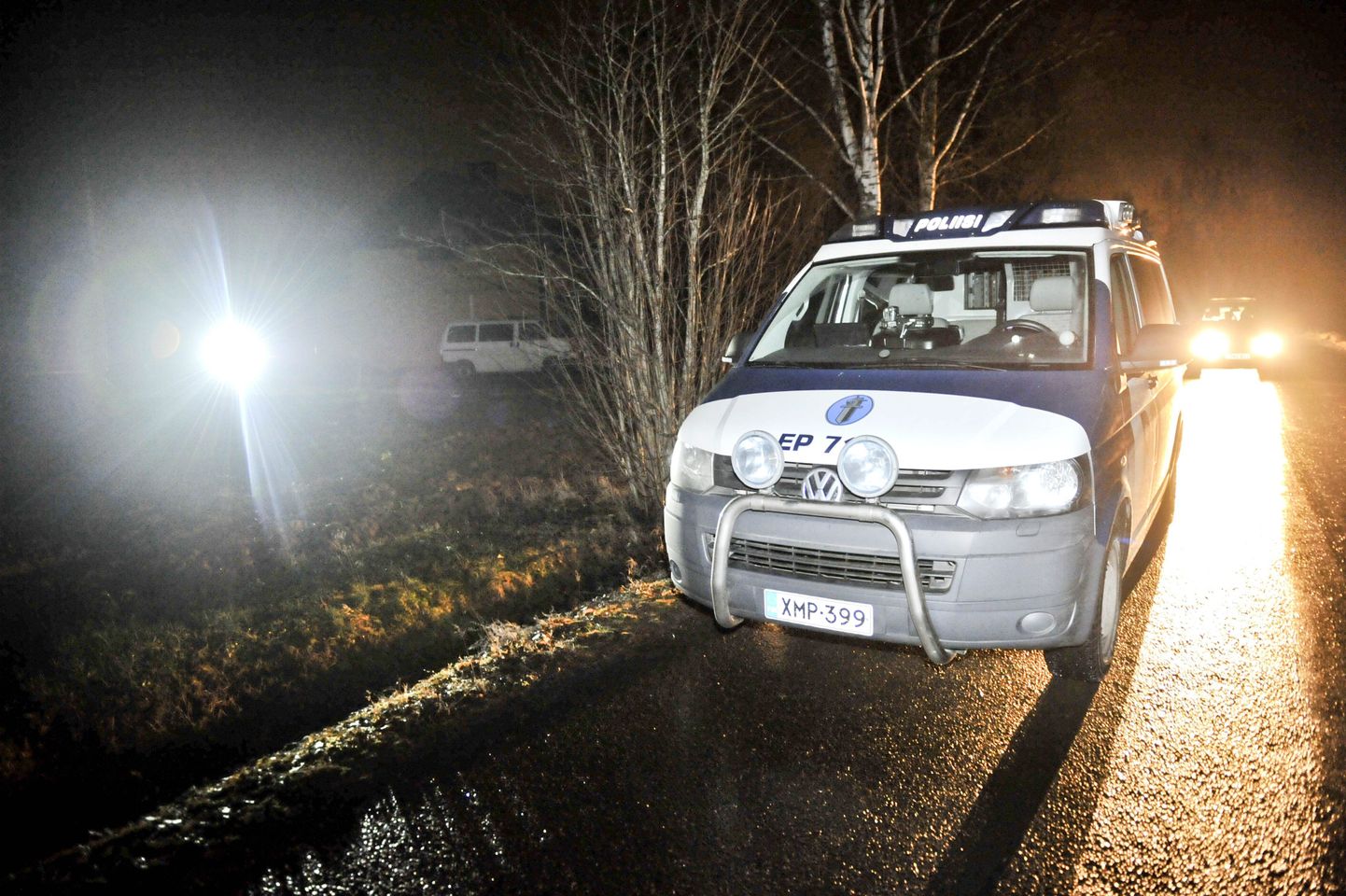 Police car outside the house in Alavus where three people have been shot to dead last night, pictured on 17th of Nov. 2012. STR / LEHTIKUVA / Janne Nousiainen *** FINLAND OUT. NO THIRD PARTY SALES. ***