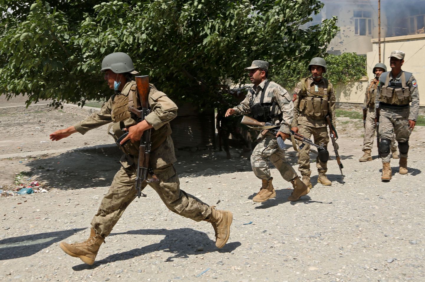 Afganistani politseinikud järjekordsel nö operatsioonil.