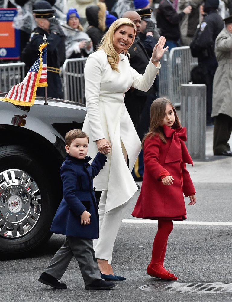 Ivanka Trump koos lastega