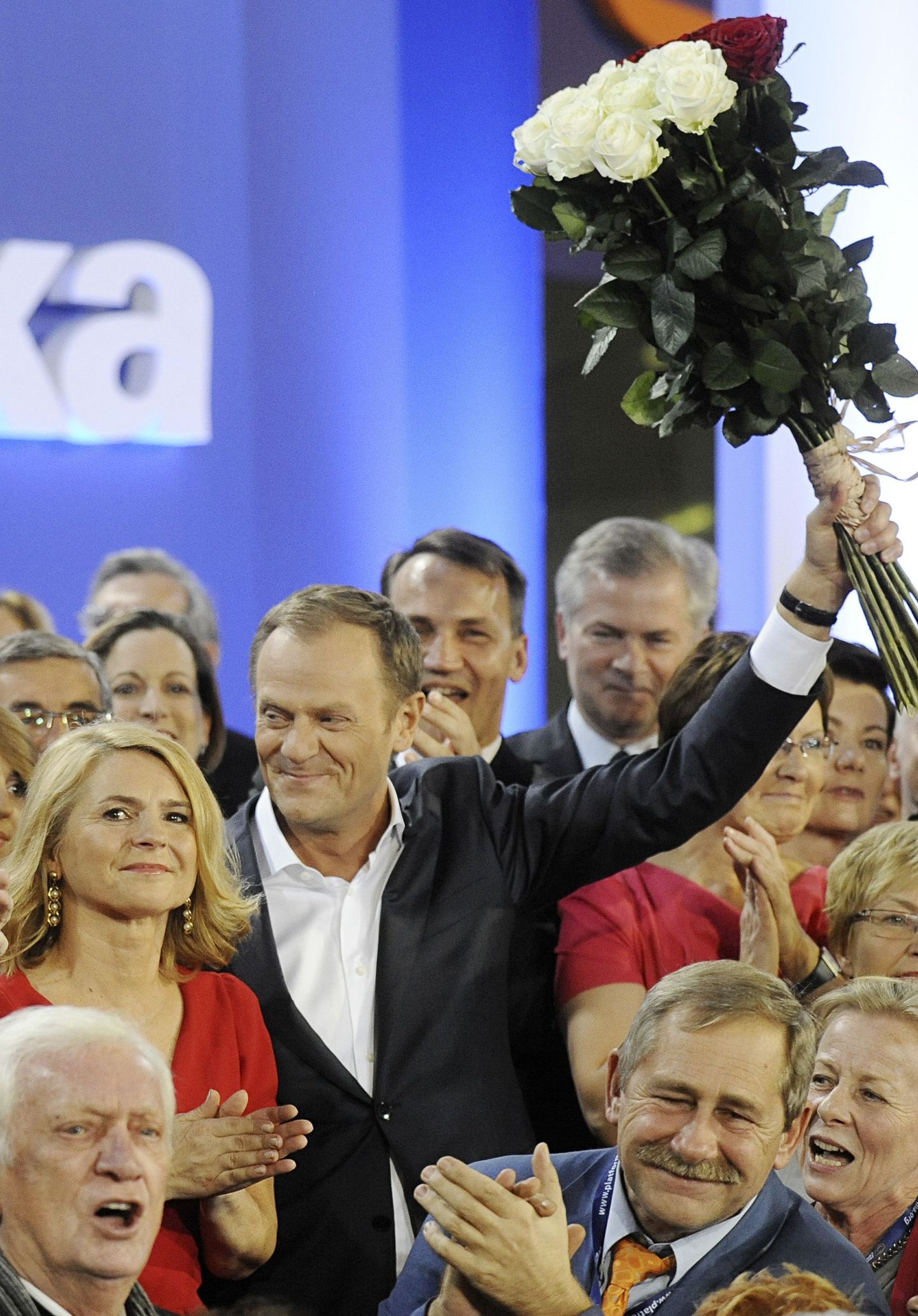 Poola peaminister Donald Tusk pärast valimisjaoskondade sulgemist.