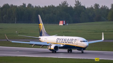     :        Ryanair  