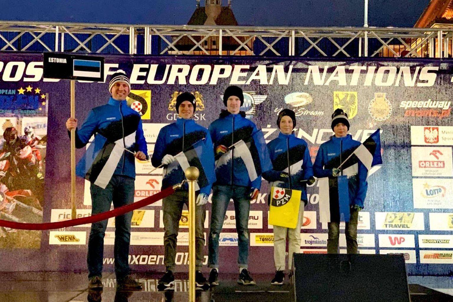 Poolas osaleva meeskonna juht Raido Kiisk (vasakul), Jörgen-Matthias Talviku, Martin Michelis, Hugo Nork ja Tristan Loob.