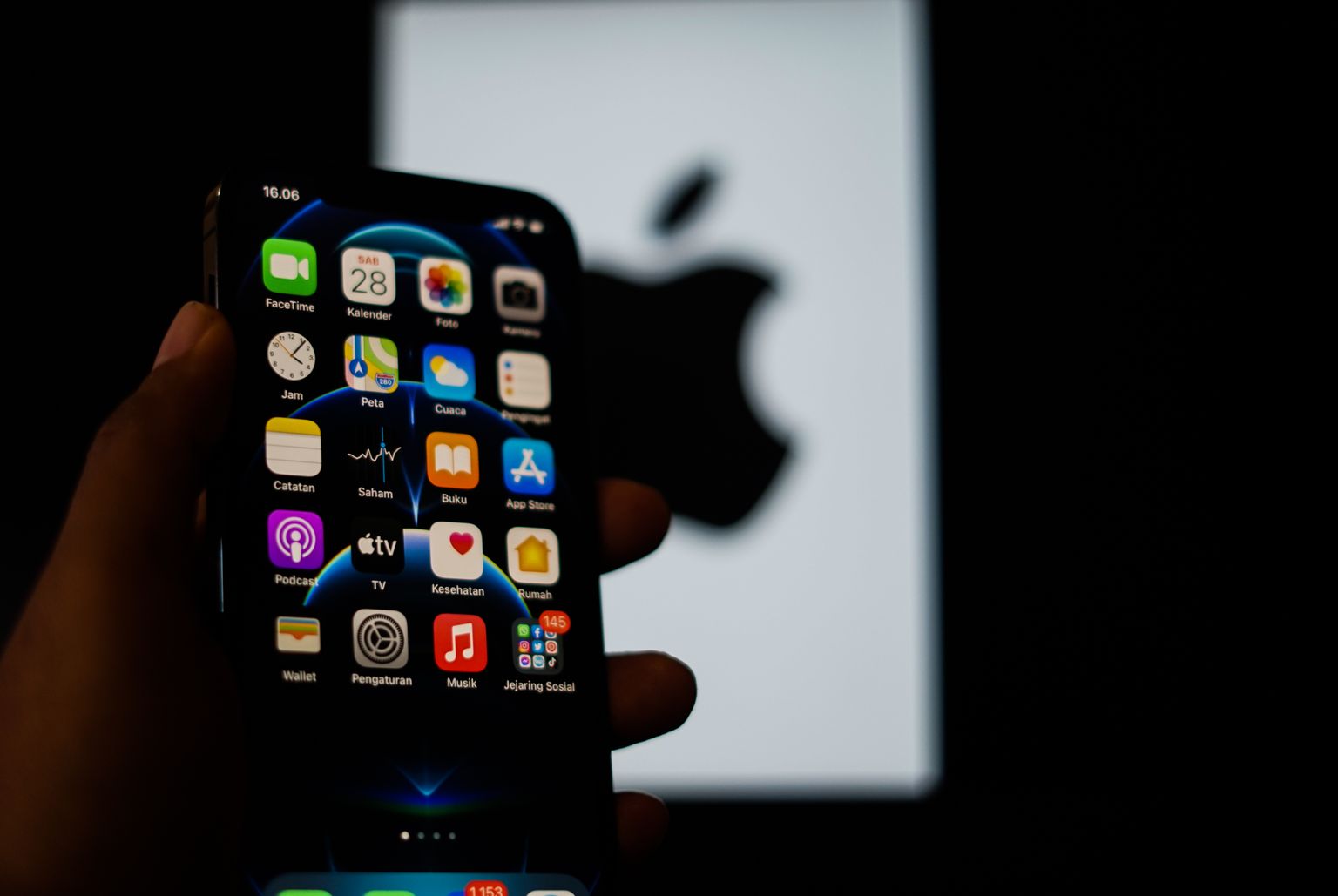 iPhone 12