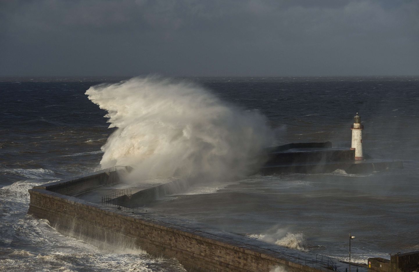 Torm ei mölla täna mitte üksnes Läänemerel ja Põhjamaades, vaid ka Ühendkuningriigis Cumbrias (fotol).