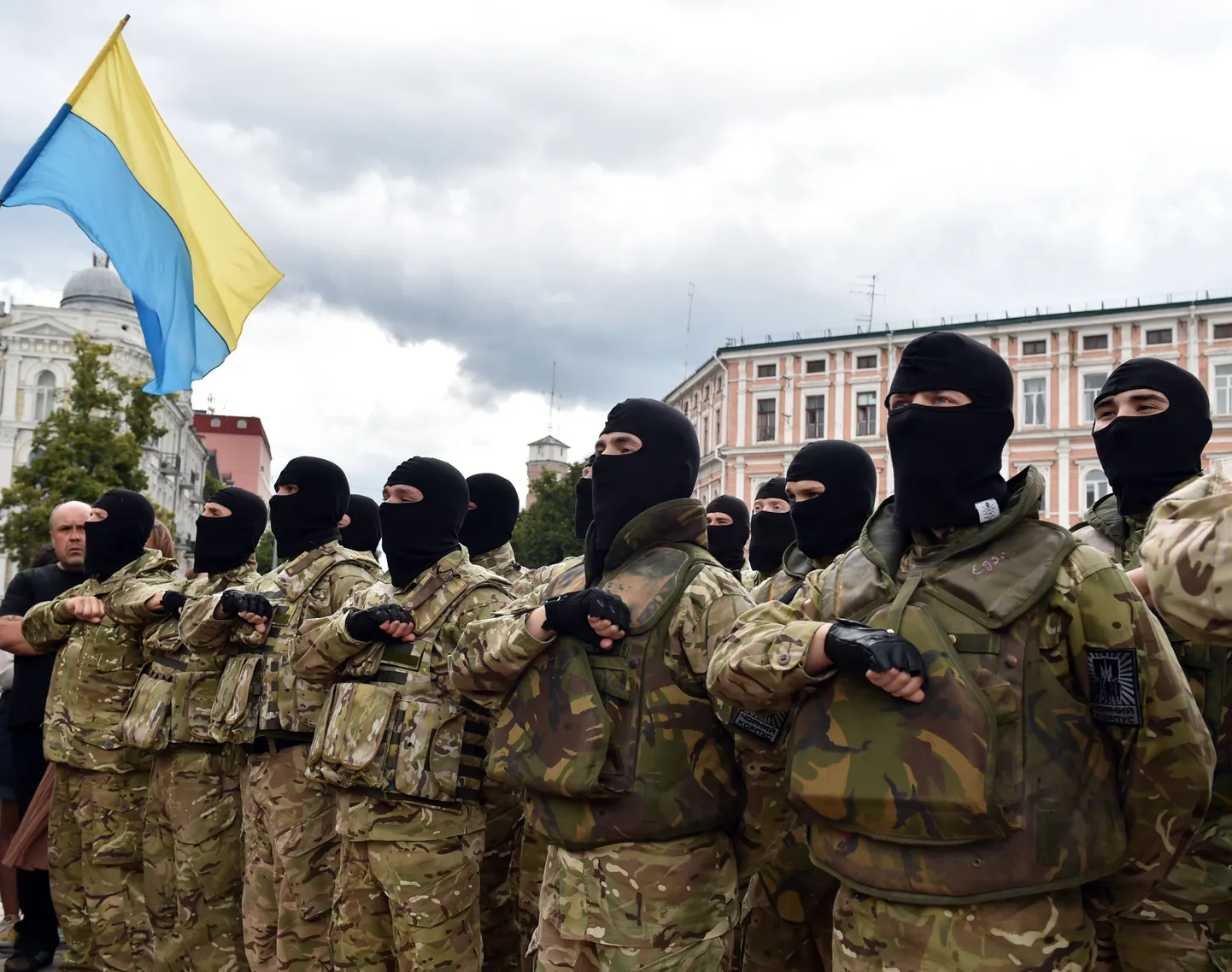 Построение батальона "Азов" в Киеве.