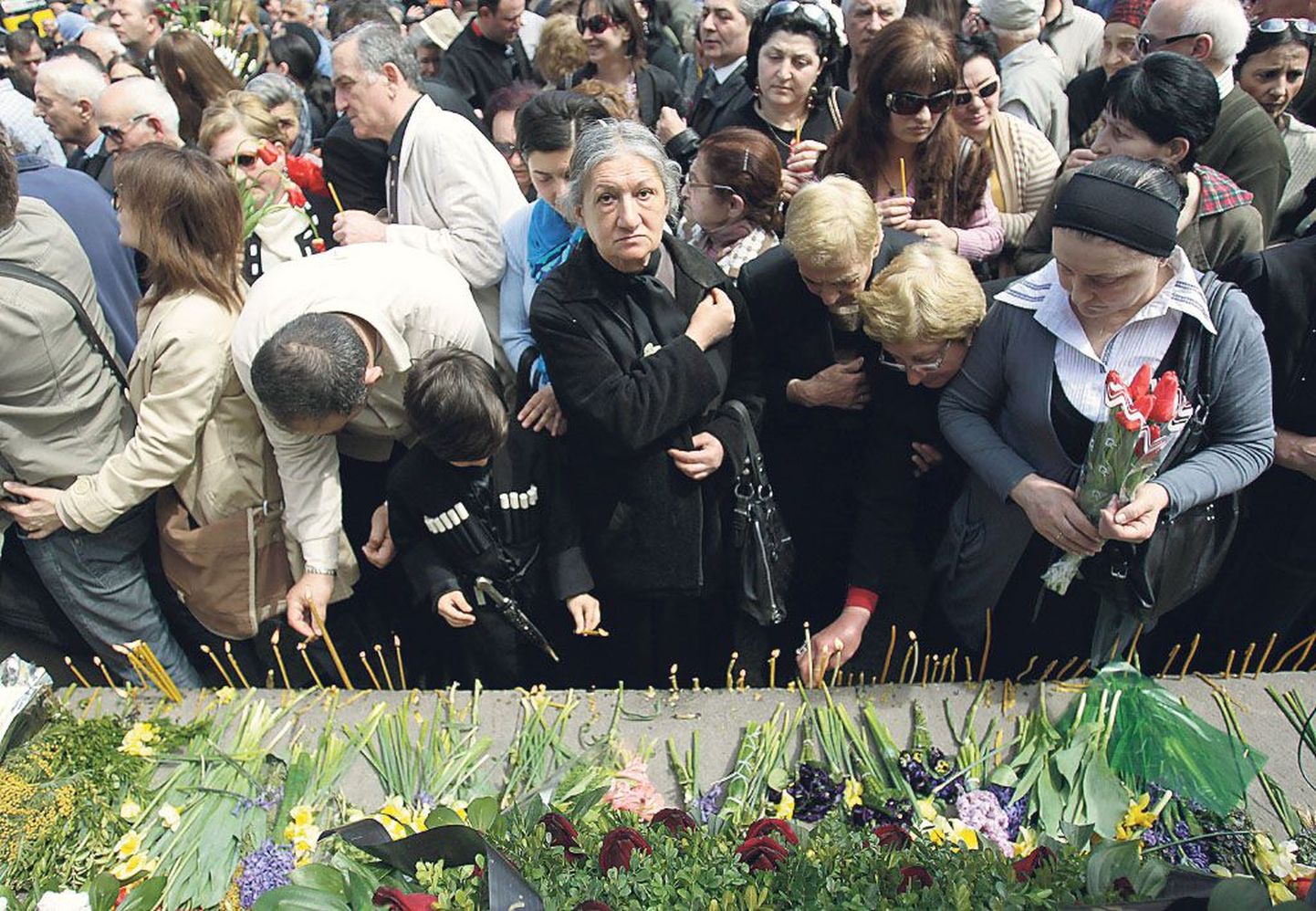 Thbilisis mälestati 9. aprillil 1989 Nõukogude vägede tapetud 20 rahumeelset meeleavaldajat. Kaks aastat hiljem samal päeval kuulutati välja Sakharthvelo iseseisvus.