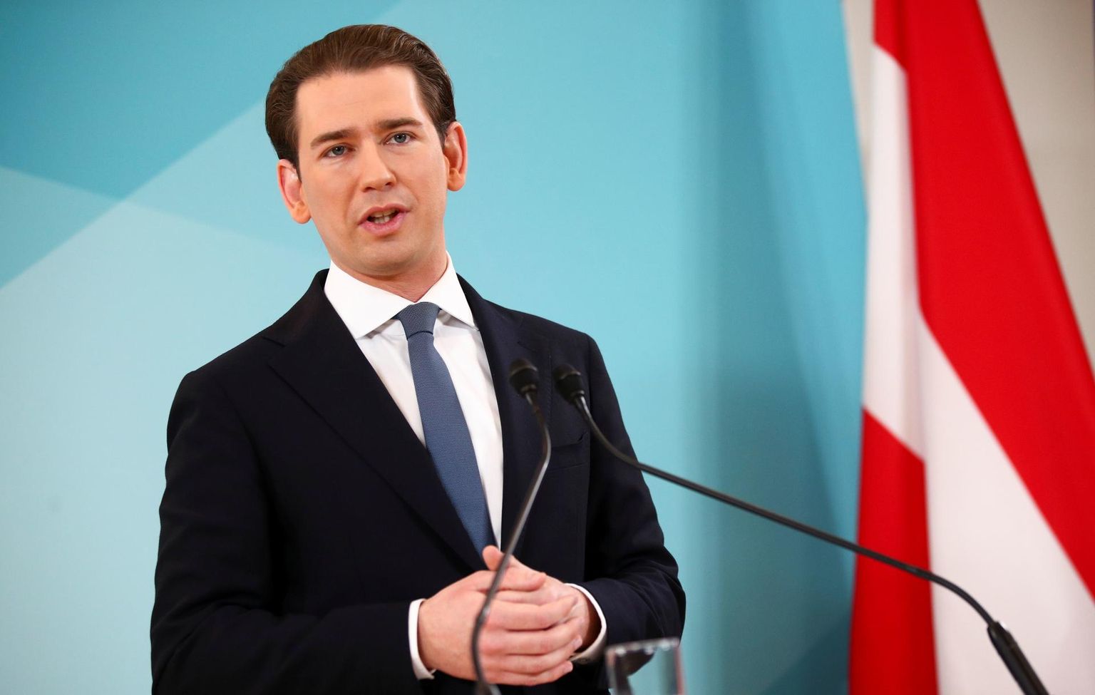 Austria endine kantsler Sebastian Kurz teatas eile Viinis ajakirjanike ees, et loobub poliitikas kaasa löömast.