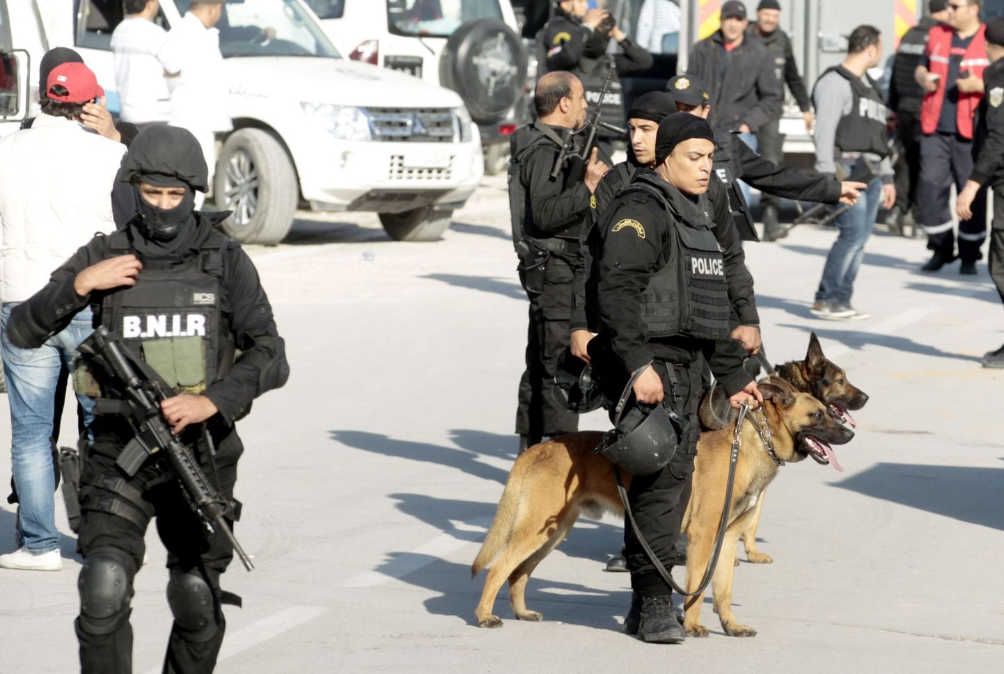 Politseinikud Tunises.
