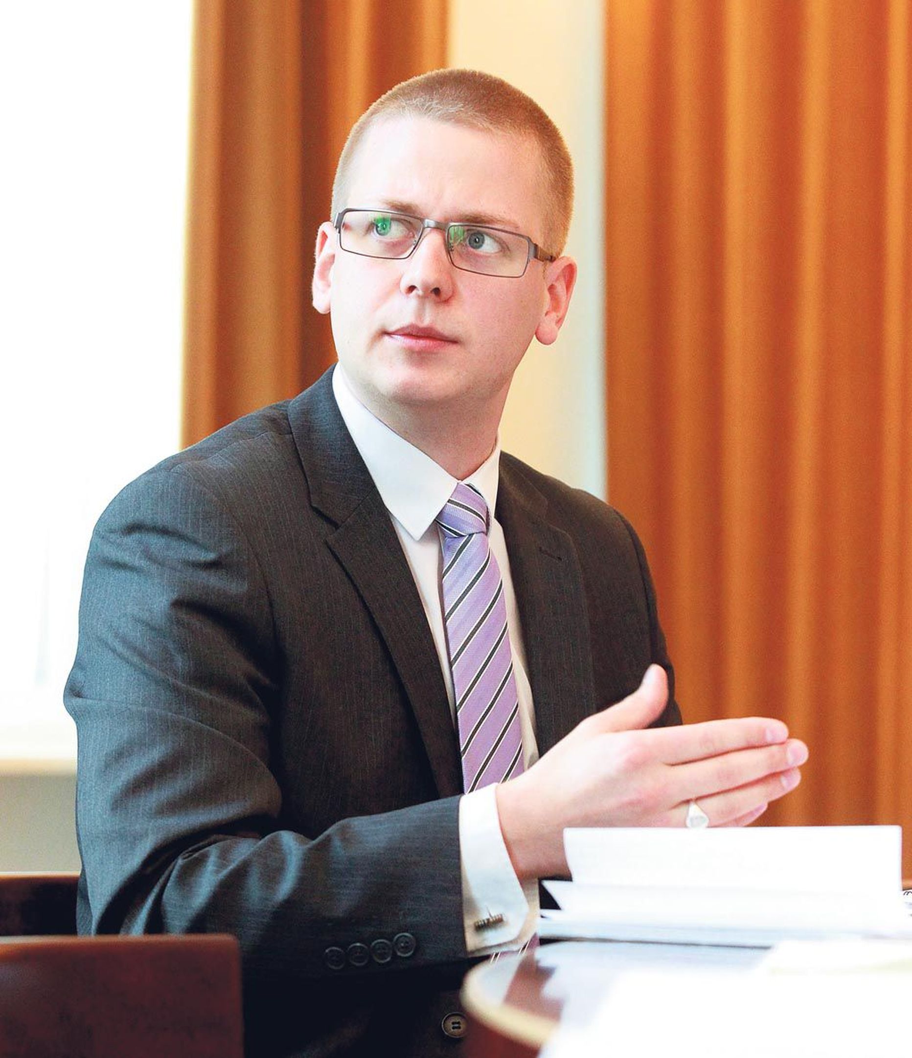 Rail Balticu projektijuht Miiko Peris on rahvusvahelist mõõtu mees, kes töötas Euroopa Komisjoni asepresidendi Siim Kallase juures ja tegeles sealgi raudteega.