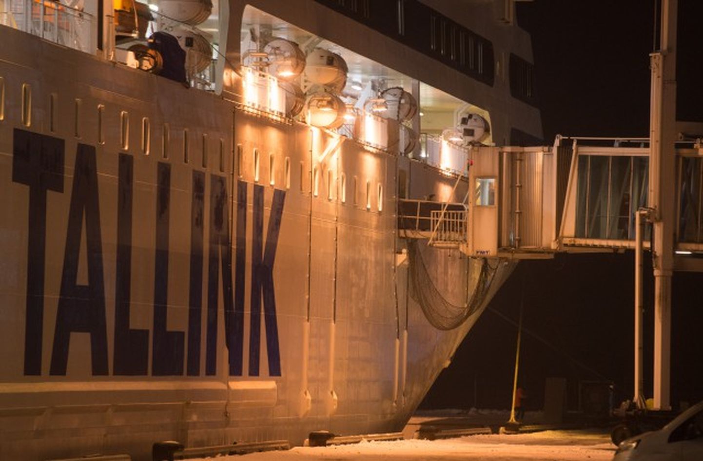 "Tallink" kruīza kuģis "Romantika" ierodas Rīgā