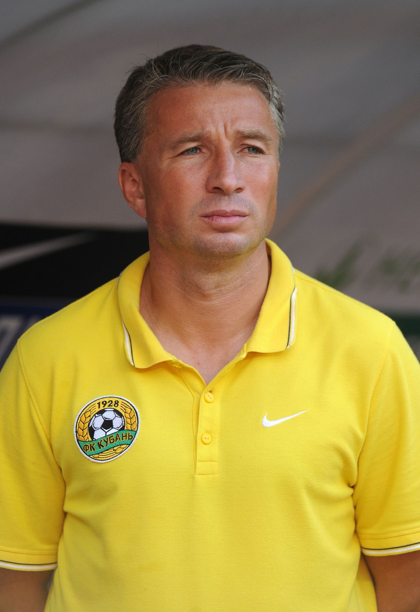 Дан Петреску.
