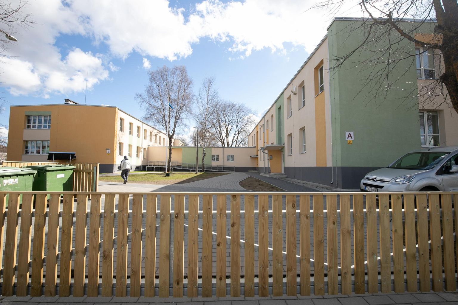 Rakvere Lille Kodus elavad juba niigi suure traumakoormaga lapsed.