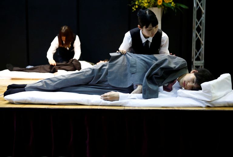 Jaapanis toimus surnu riietamise võistlus