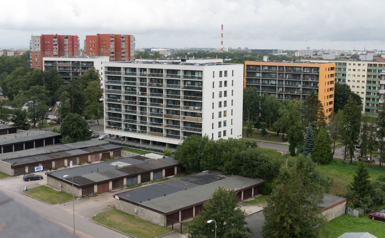 Sõpruse 202 renoveeritud korterelamu.