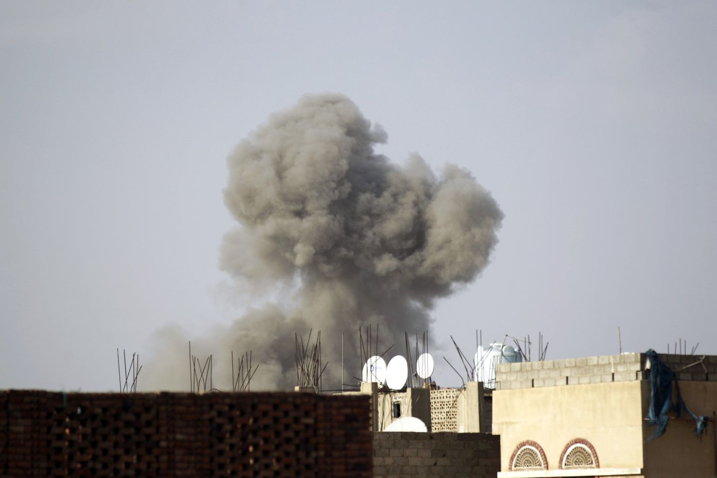 Pommiplhvatus Jeemenis.