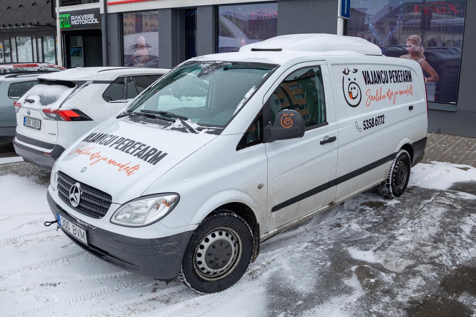 Praegu on Vajangu Perefarmi lihapood ratastel. Märtsi jooksul plaanitakse avada aga esimene kauplus Rakveres Vaala keskuses.