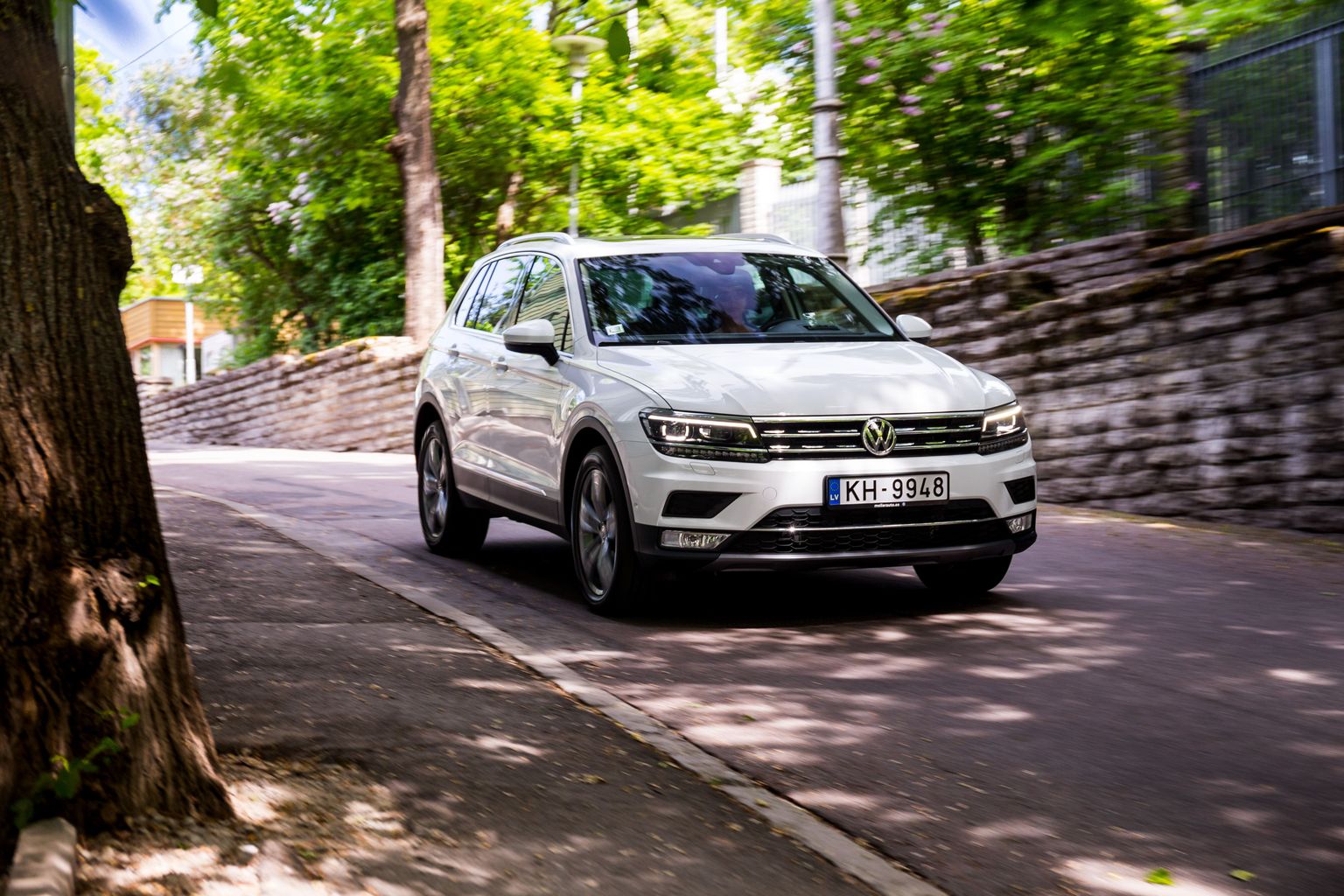 Moodne konservatiivsus. Selged nurgelised jooned, head proportsioonid ja puhtalt volkswagenlik iluvõre.