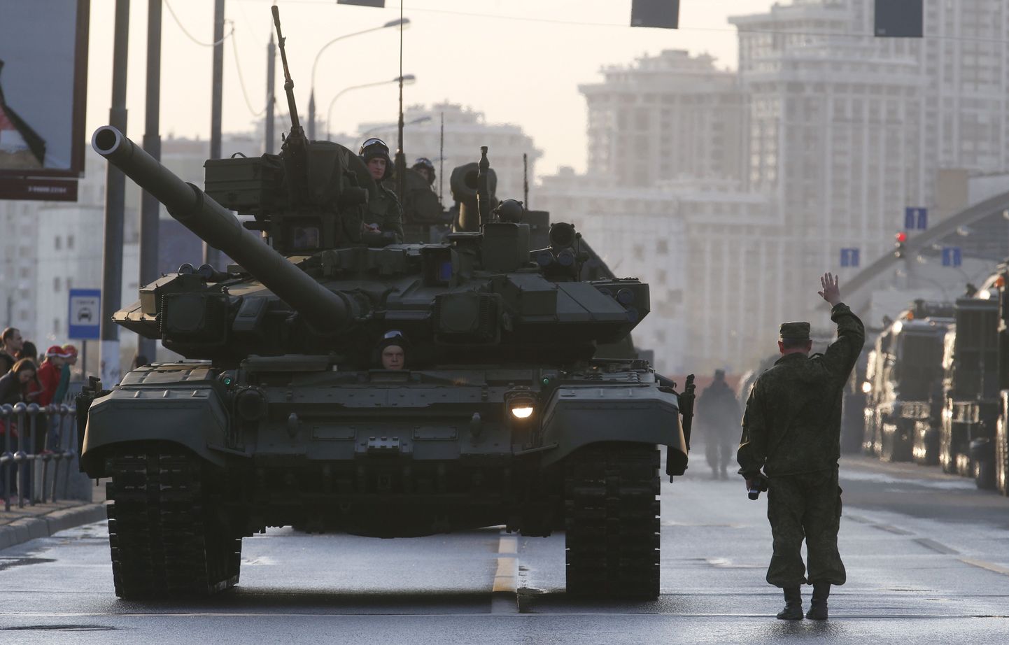 Tank T-90 Moskvas tänavusel võidupüha paraadil.