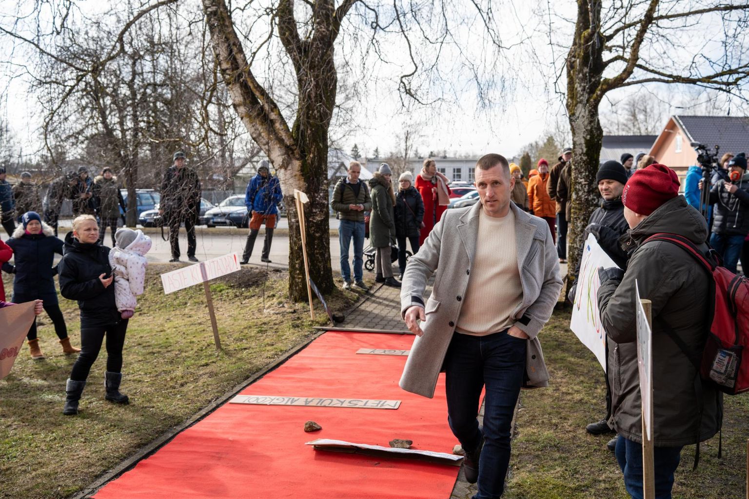 Lääneranna volikogu otsustas rahva tahte vastaselt koole sulgeda.