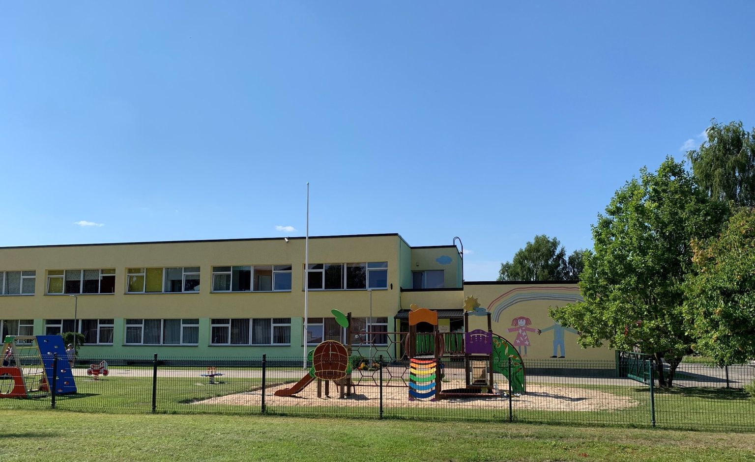 Kanepi lasteaed saab varsti ruumi juurde.