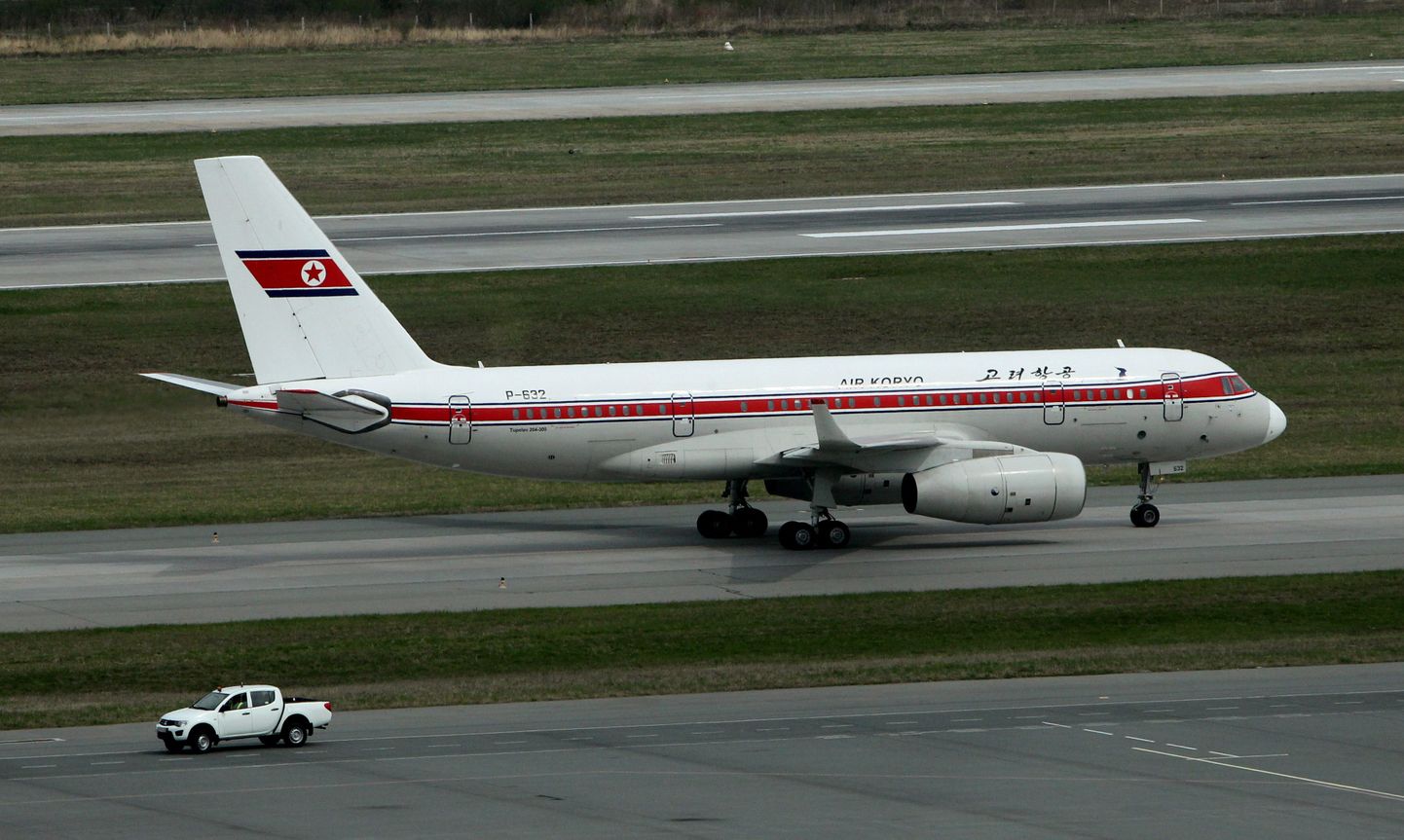 Самолет Air Koryo.