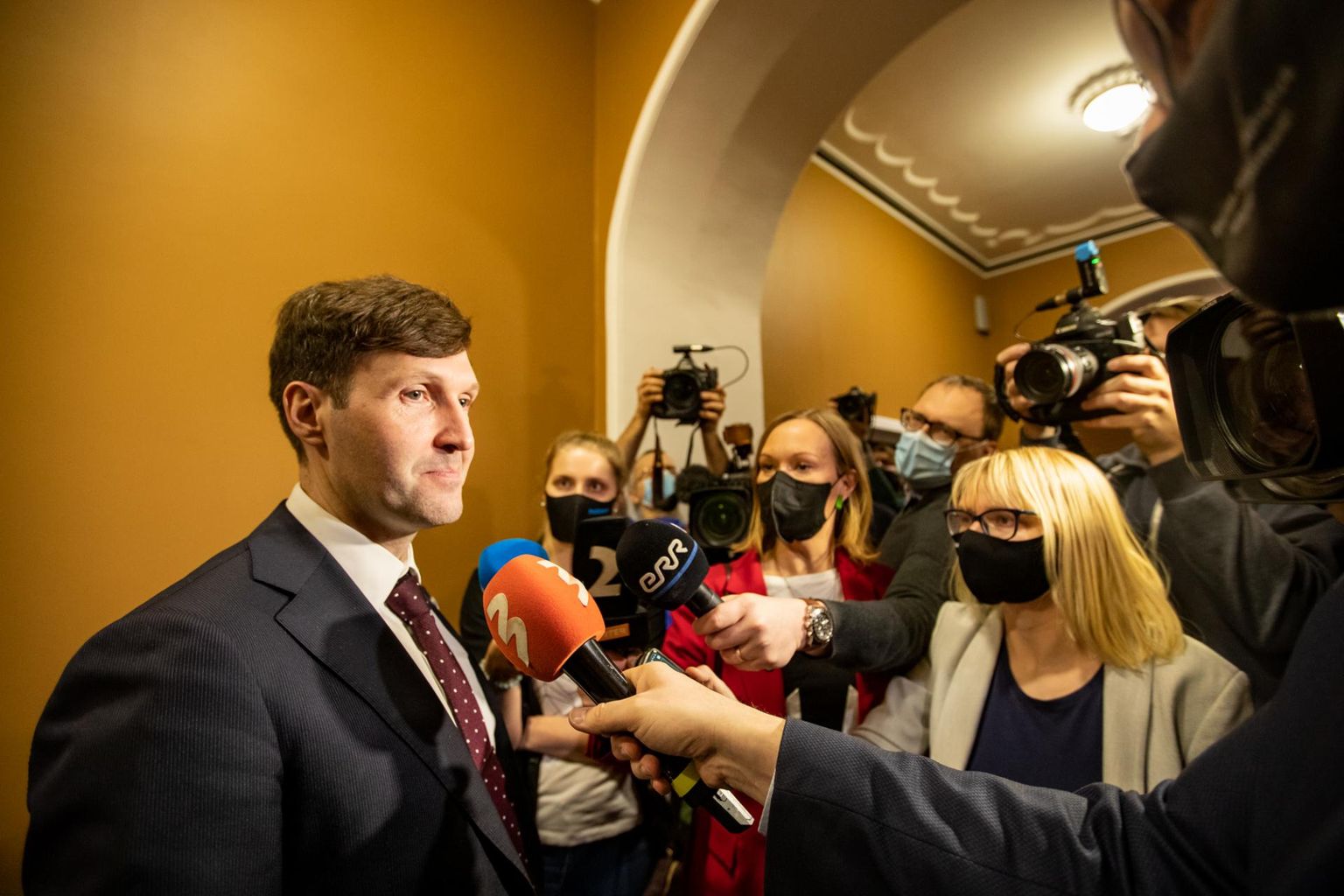 Martin Helme eile ajakirjanike küsimustele vastamas.