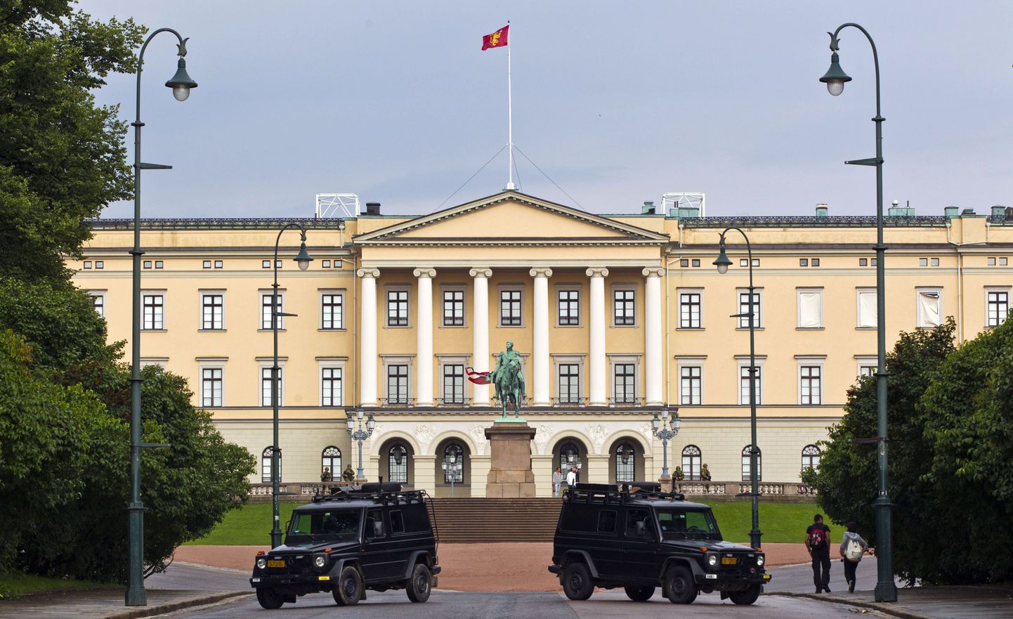 Üheks Anders Behring Breiviki sihtmärgiks oli ka Oslos asuv kuningaloss