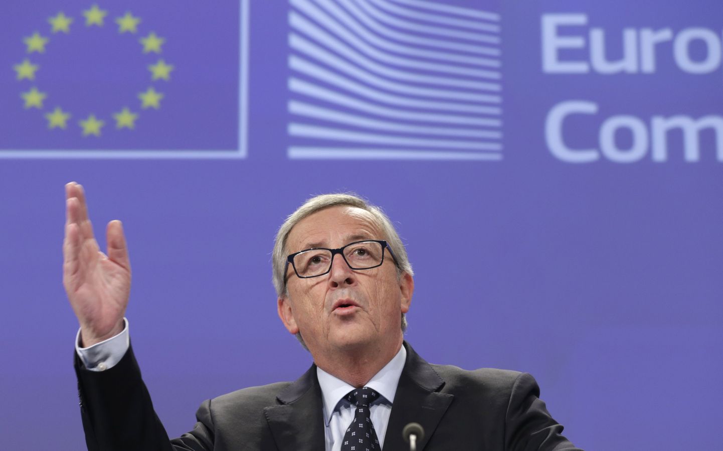 Euroopa Komisjoni president Jean-Claude Juncker eile ajakirjanikele esinemas.