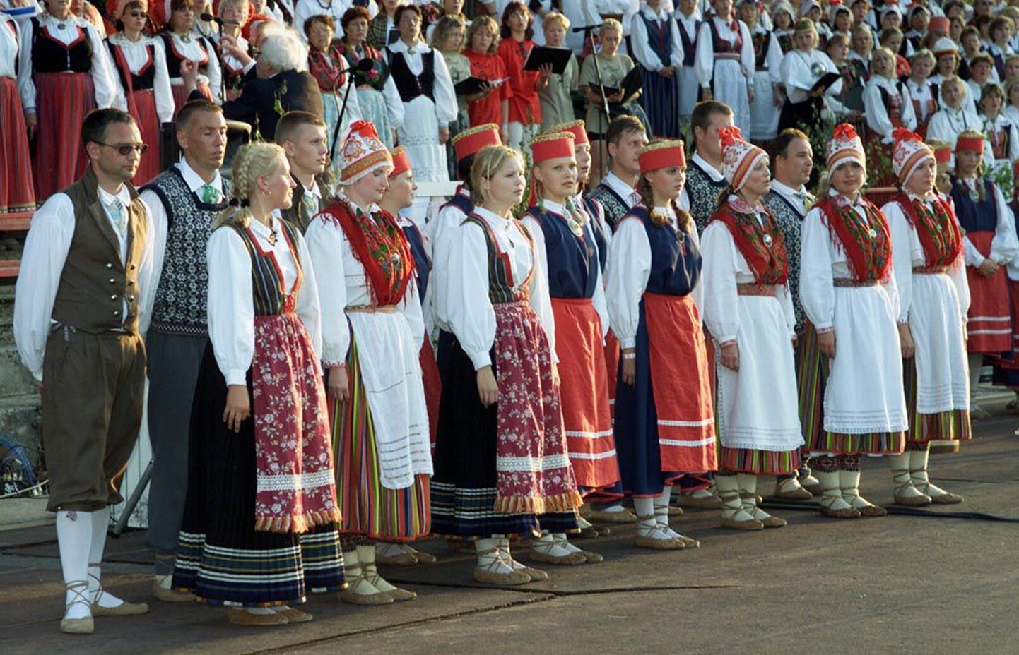 Pärnumaa laulupidu "Imede aias"  tähistab 115 aasta möödumist Pärnu linna esimesest laulupeost.