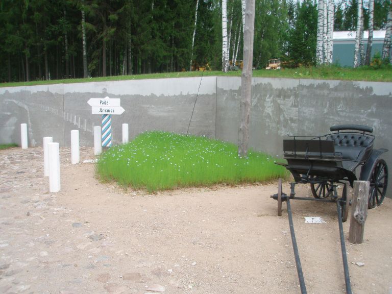 Graafilist betooni kasutati esmakordselt Eestis just maanteemuuseumis. Foto: