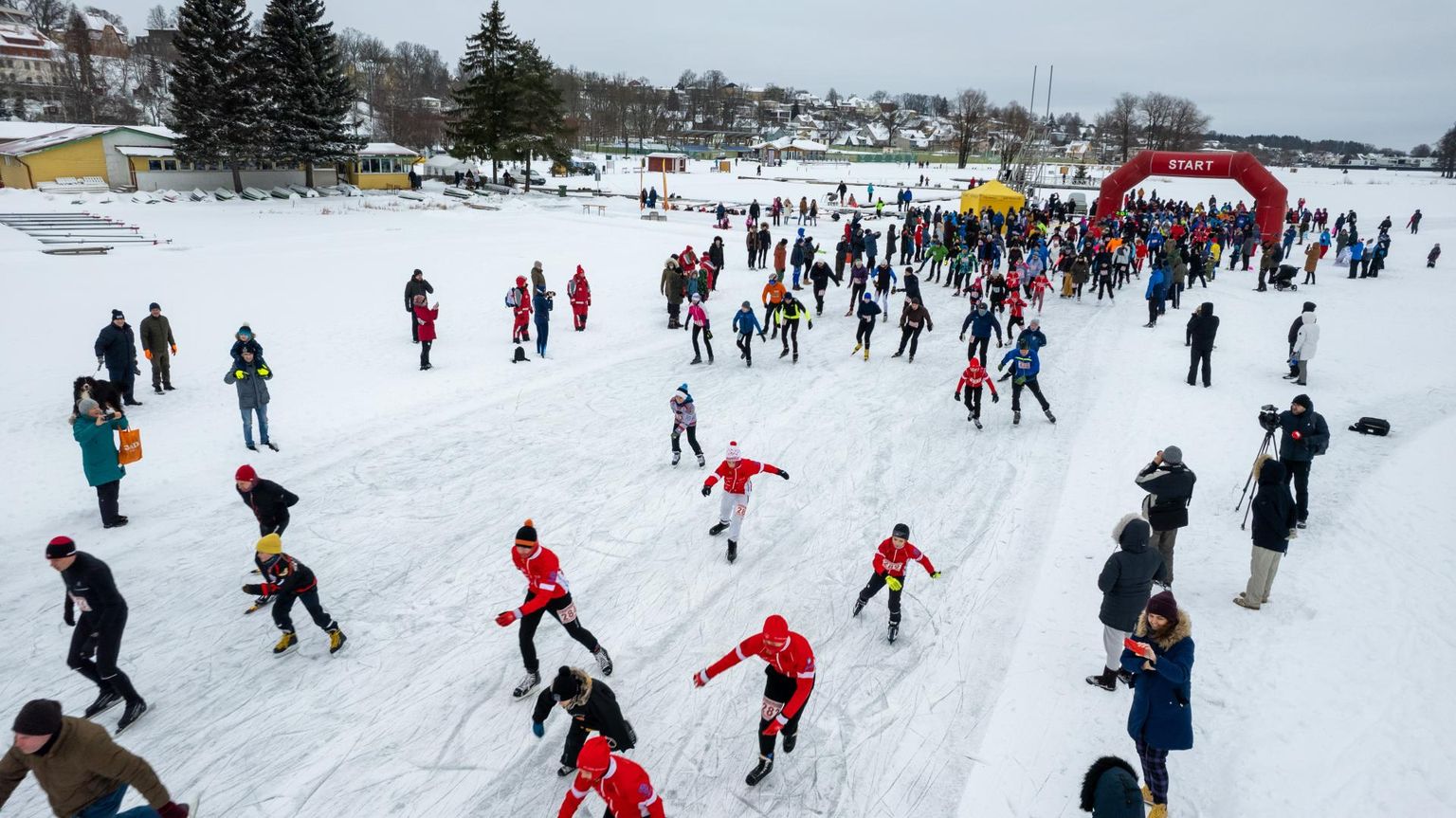 Jääolude tõttu edasi lükatud Mulgi uisumaratoni uueks toimumispäevaks on kavandatud 12. veebruar. Foto on tehtud mullusel maratonil.