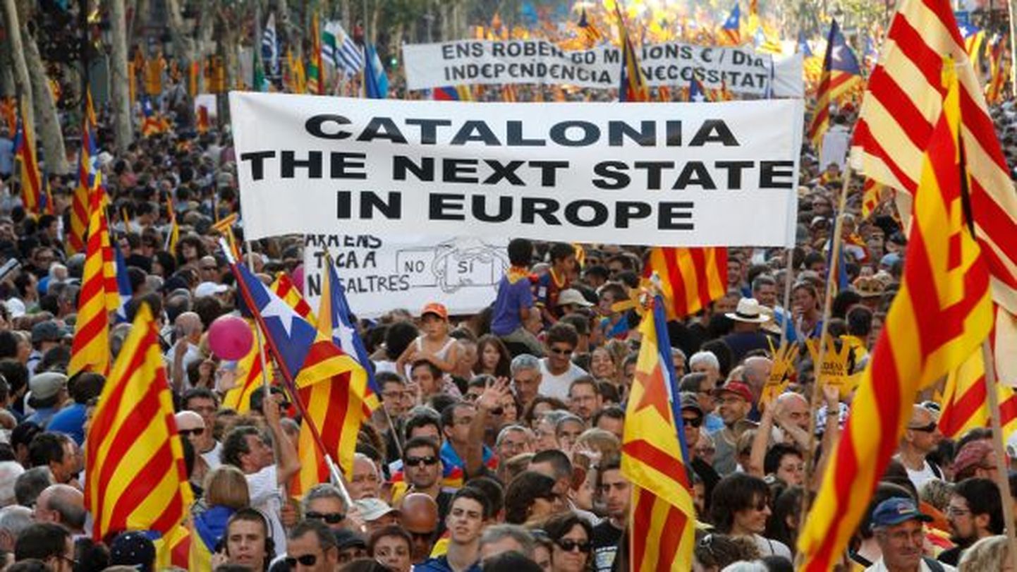 «Kataloonia [on] järgmine riik Euroopas,» seisab loosungil.