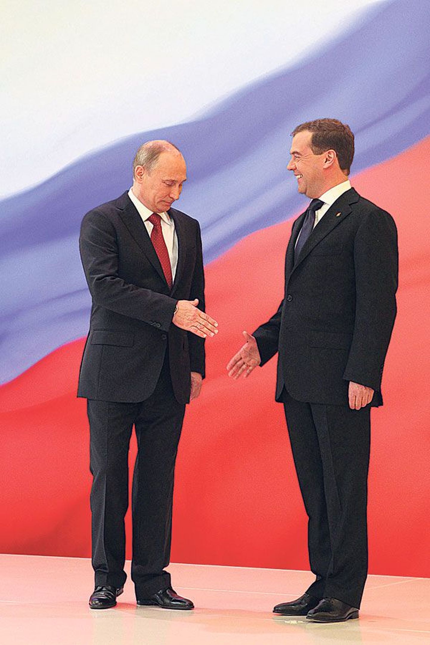 Владимир Путин и Дмитрий Медведев.
