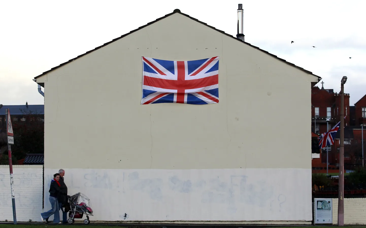 Suurbritannia lipp Lääne-Belfastis  Shankill Roadil asuval majal.