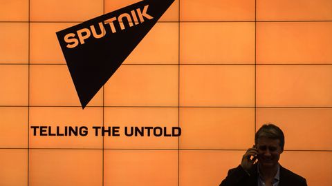 Sputnik   1    -   