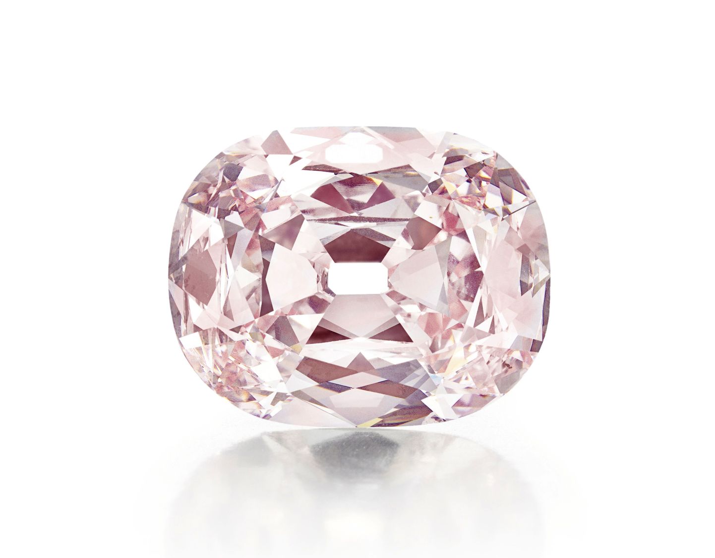 New Yorgis maksti roosa teemanti eest 39,3 miljonit dollarit
