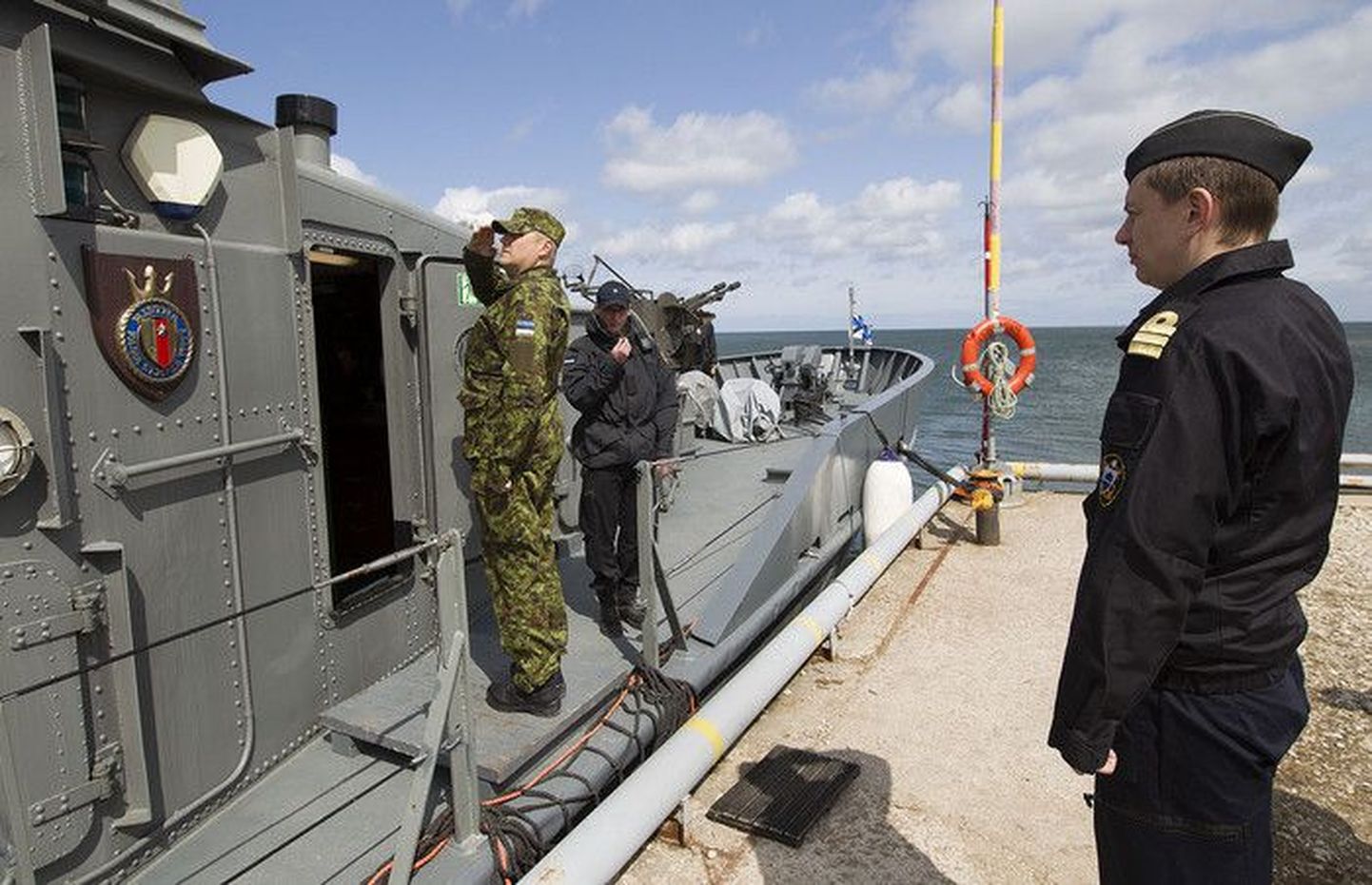 Kaitseväe juhataja kohtus operatsiooni juhtidega mereväe patrulllaeval Ristna.