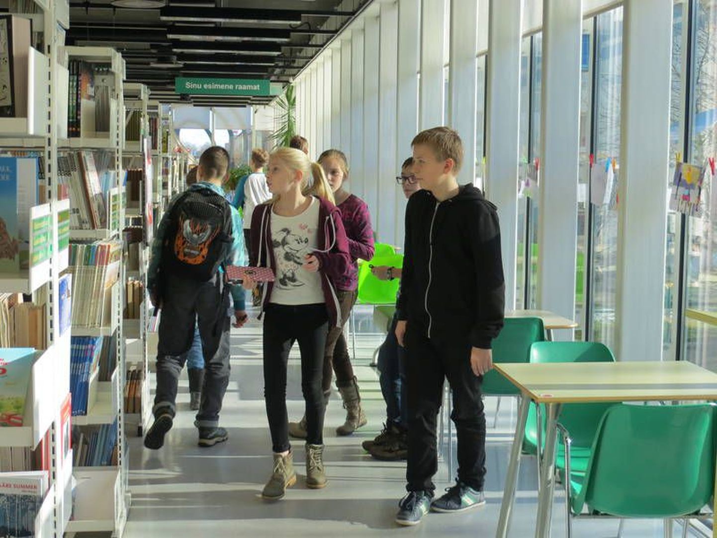 Eile toimus Pärnu keskraamatukogu ja Pärnu muuseumi koostöös nutimäng 5. klassidele, osales 16 neljaliikmelist võistkonda Pärnu linna ja maakonna koolidest.