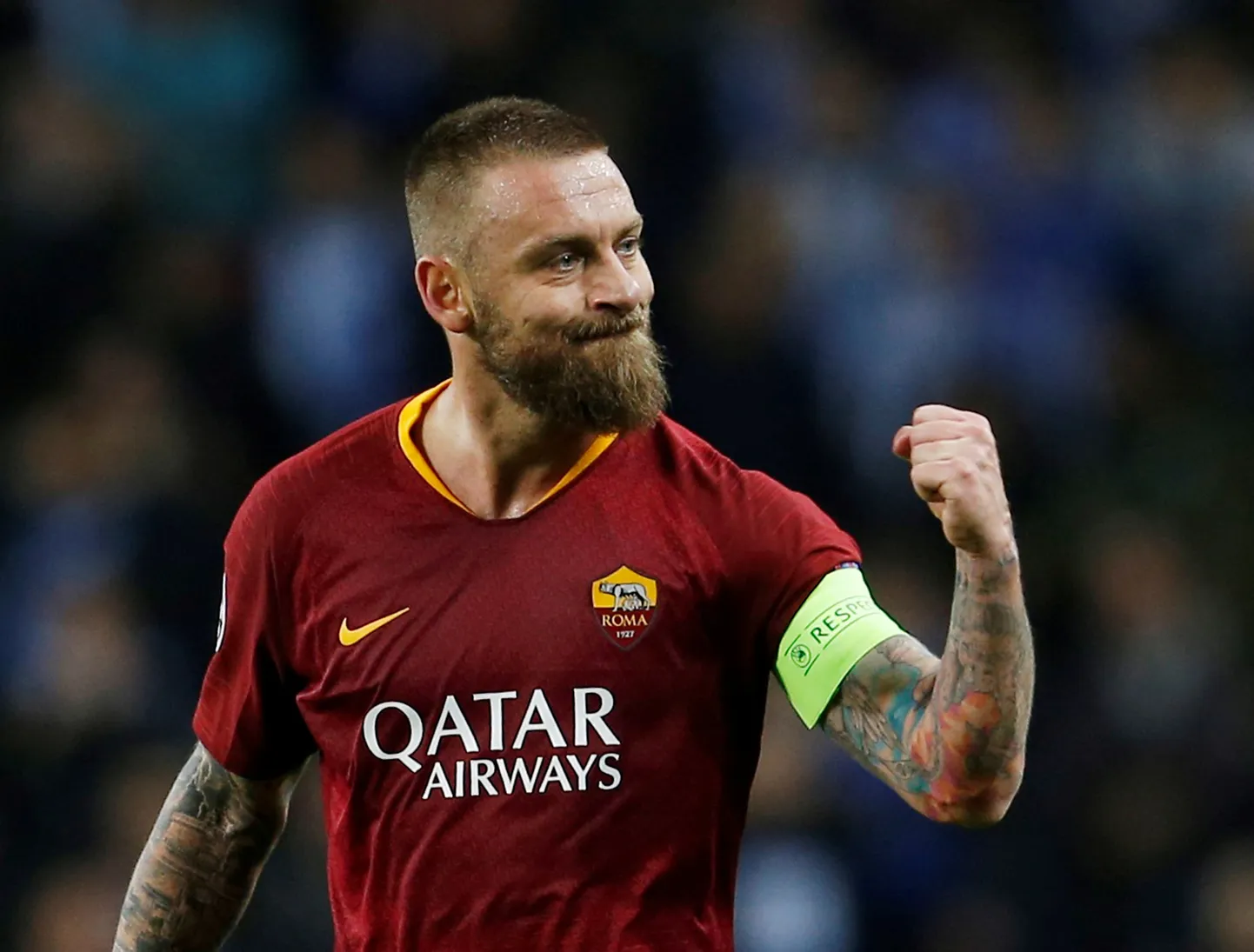 Daniele De Rossi AS Roma särgis.