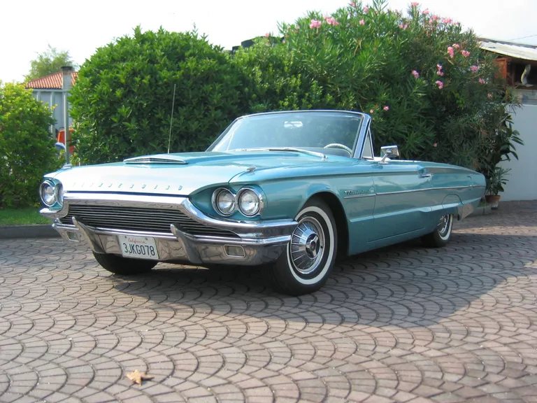 Ford Thunderbird