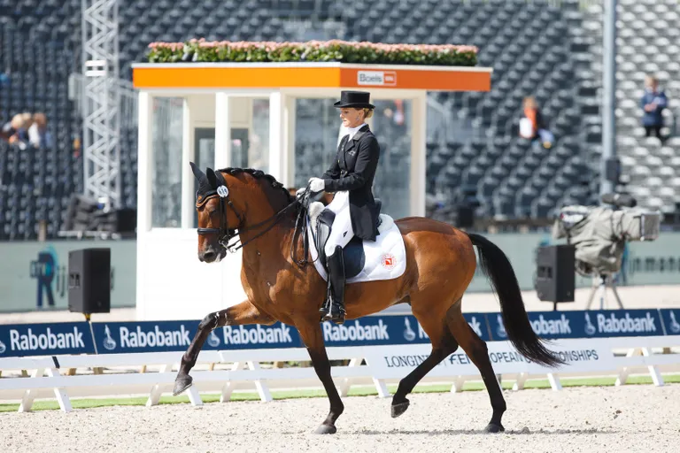 Grete Ayache ja Farao Da Raia EM-i grand prix'i skeemis.