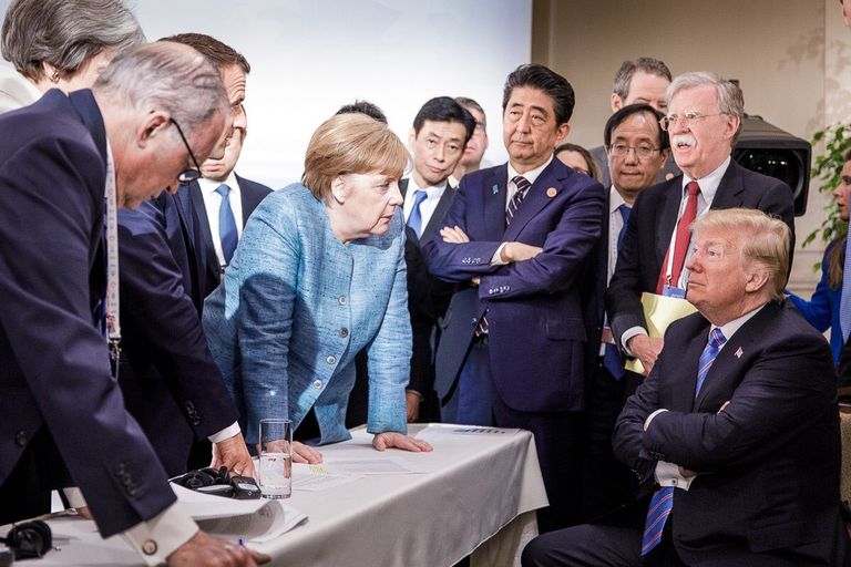 G7 riikide juhtide kohtumine Kanadas, keskel Saksa kantsler Angela Merkel ja USA president Donald Trump
