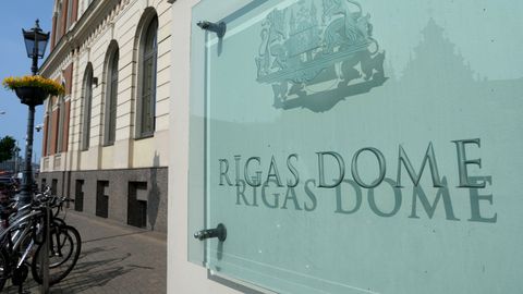Rīgas dome ārkārtas sēdē vērtēs "Rīgas namu" darbību