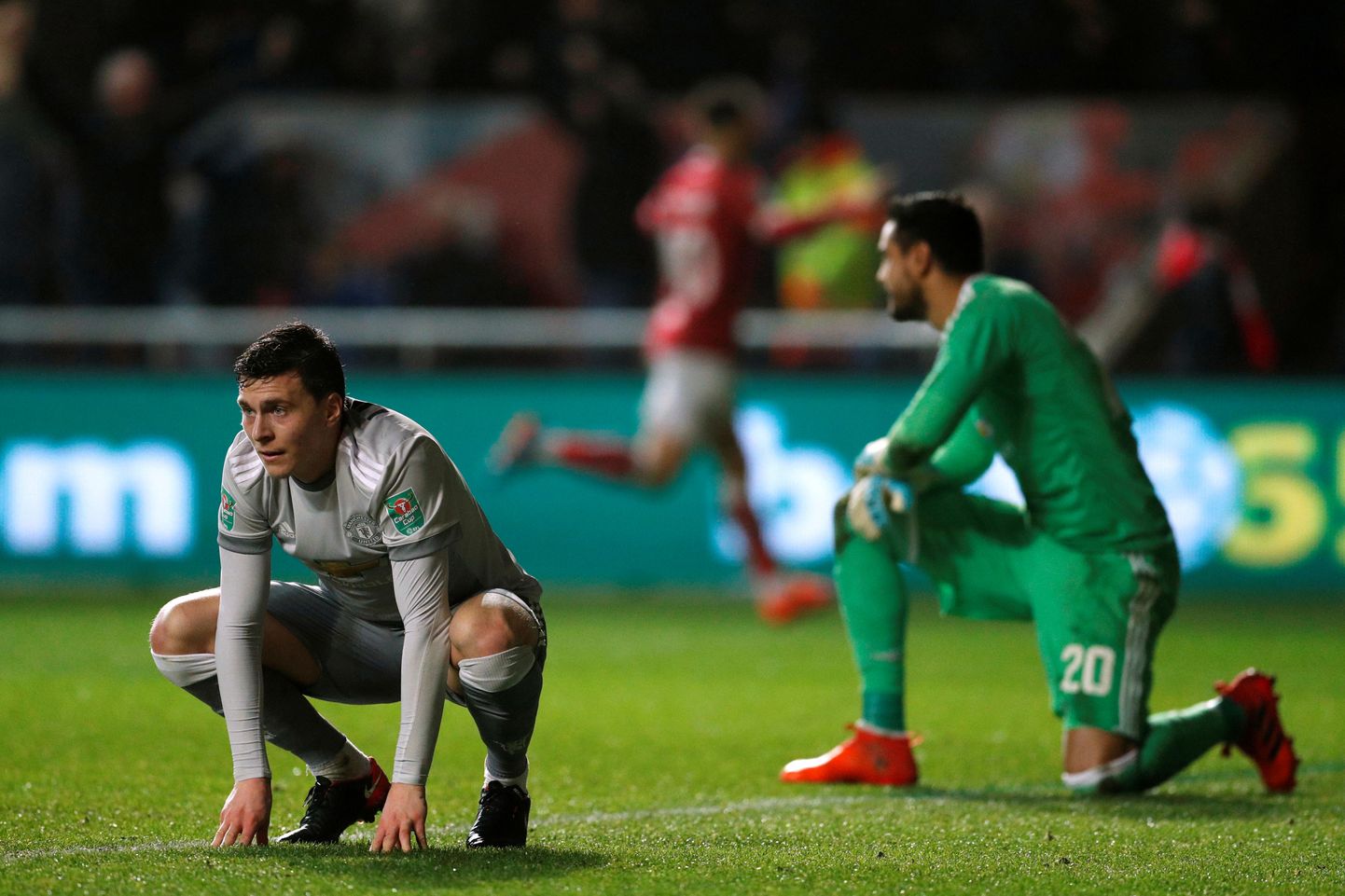 Manchester United langes dramaatilisel moel Inglismaa liigakarikasarjast.