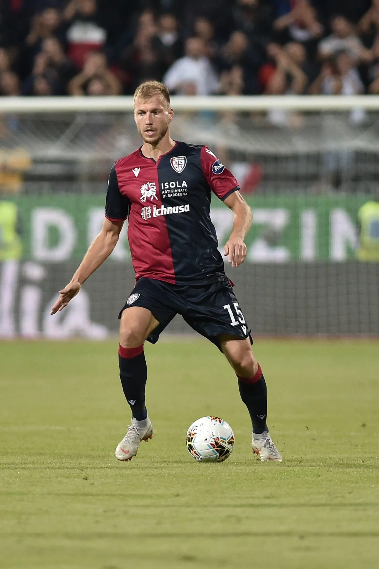 Ragnar Klavan kuulub selgelt Cagliari põhimeeste hulka.